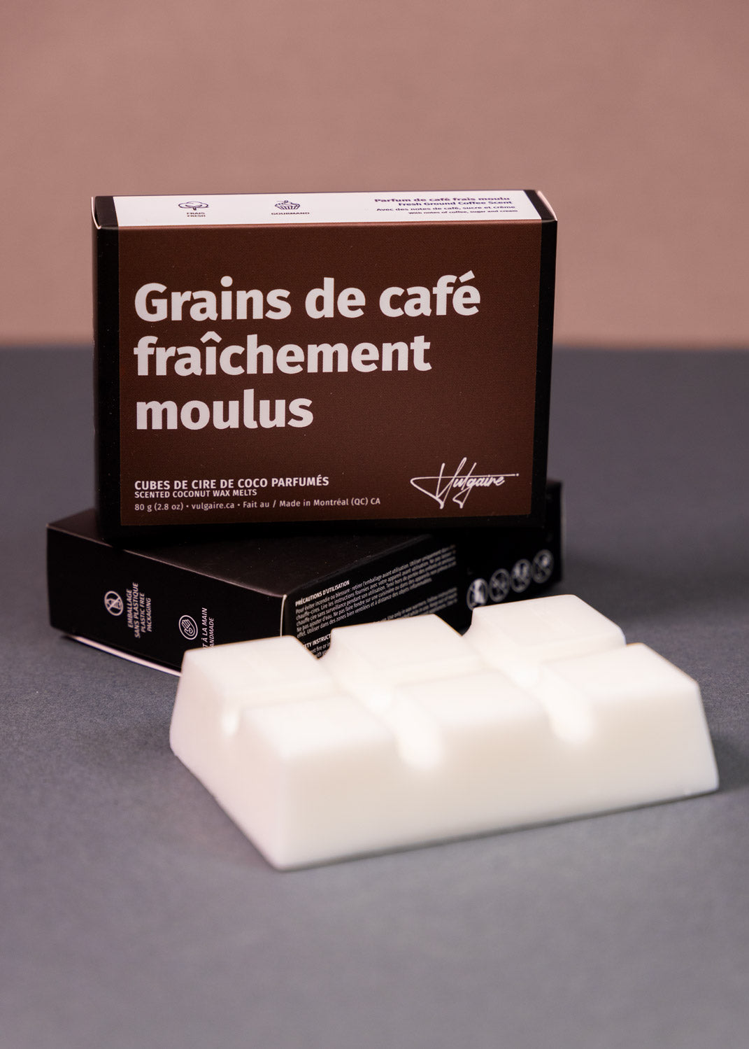 Cubes de cire Grains de café fraîchement moulus