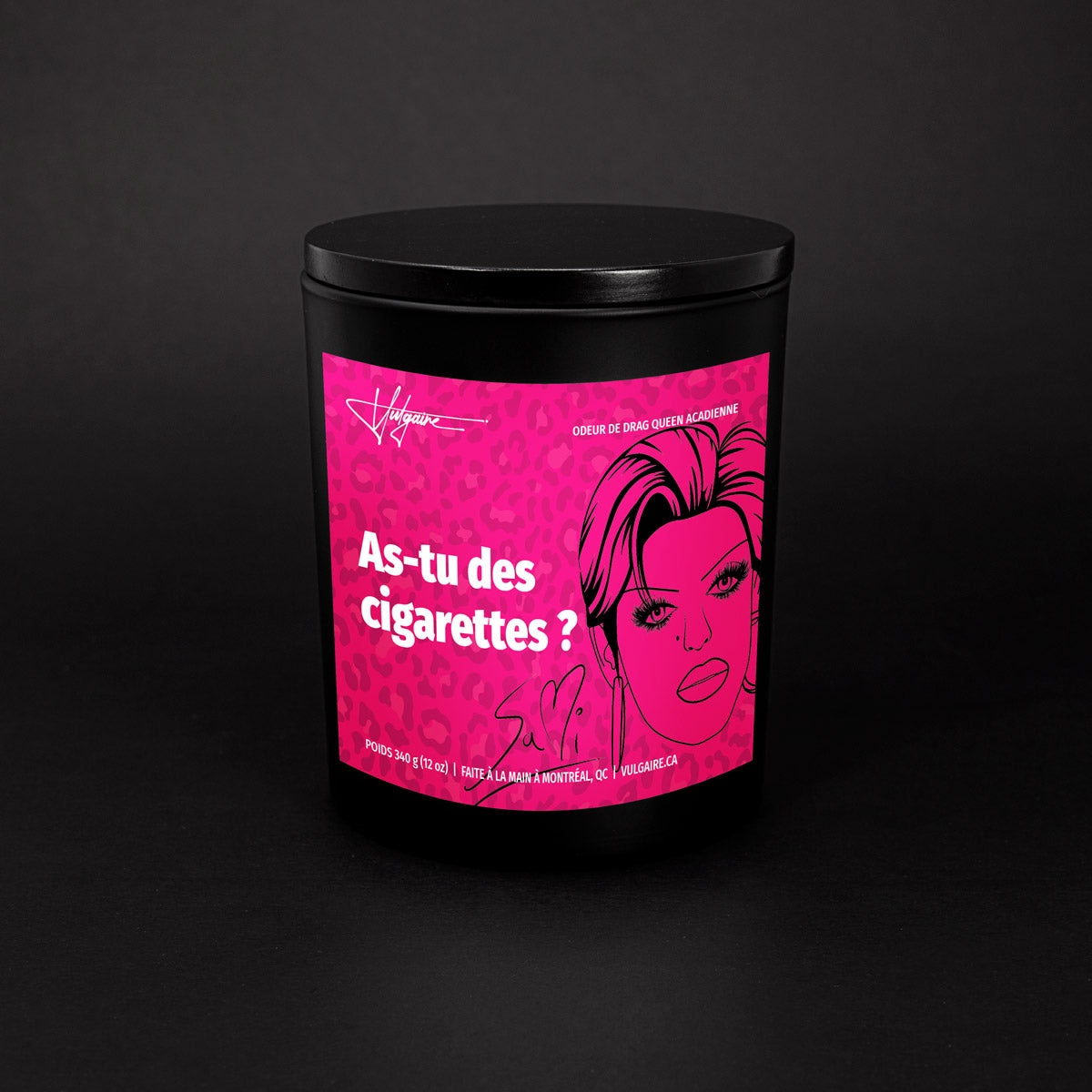 Candle As-tu des cigarettes?